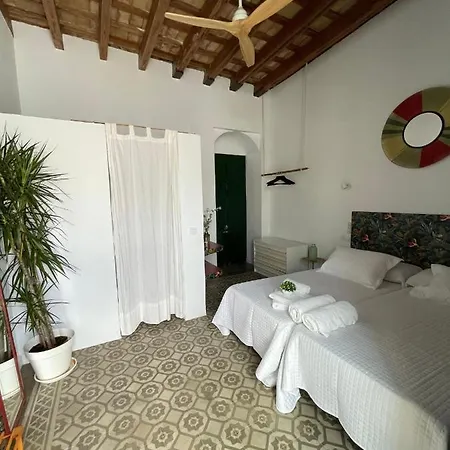 Dona Lola Rooms Conil De La Frontera Exterior photo