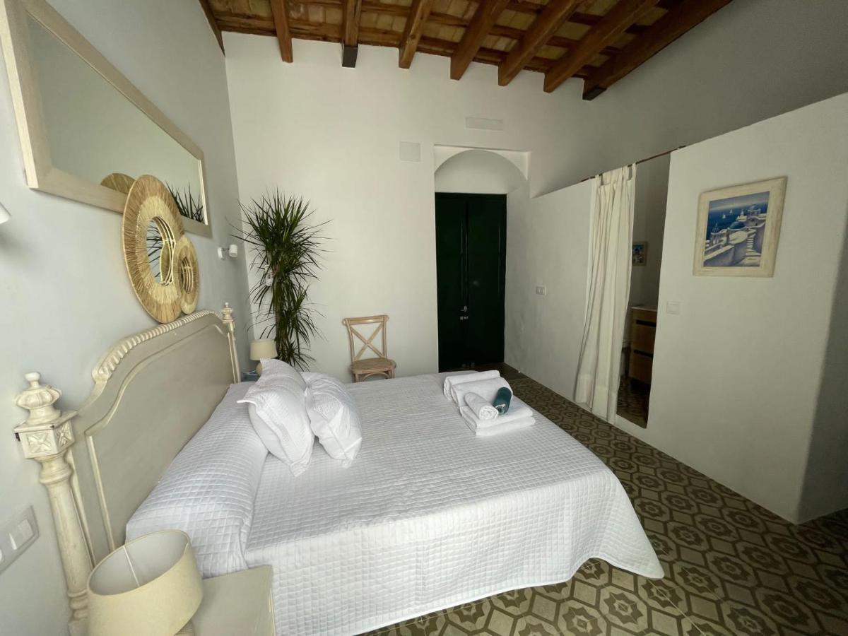 Dona Lola Homestay Conil De La Frontera
